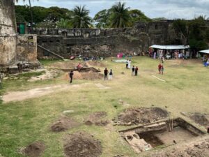 Cekricek.id - Ternyata masih ada sejarah yang belum terkuak berkaitan dengan Kota Batu Zanzibar. Ternyata ada sejarah tersembunyi kota tersebut