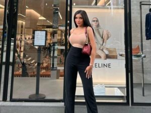 Cekricek.id - Millen Cyrus kembali mendapat pujian karena body goals serta kecantikan paripurna yang ia miliki. Berbagai pujian tersebut ia dapatkan dari netizen, atas unggahan akun Instagram pribadinya pada Minggu (4/9/2022).