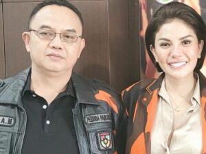 Nikita Mirzani kini resmi bergabung pada Pemuda Pancasila Banten, netizen tulis koemntar beragam ajan keputusannya kali ini.