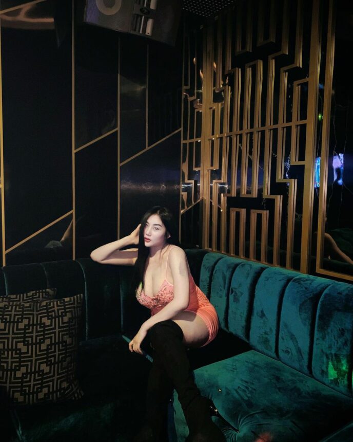 Sosok Pamela Safitri kembali mendapat pujian karena pose seksinya yang dipuji begitu mantap. Berawal dari sebuah foto di akun Instagram pribadinya yang diunggah pada Senin (5/9/2022).