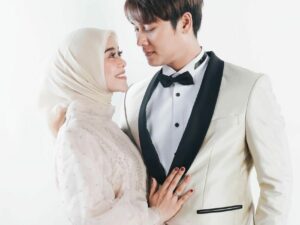Cekricek.id - Kini terkuak fakta baru jika ternyata berbagai barang-barang mahal yang dimiliki oleh Rizky Billar, semuanya hanya demi konten