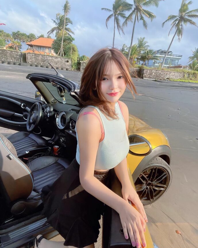 Ini Dia Tiara Aurelie, Selebgram Cantik yang Ngaku Pernah Jual Air Bekas Mandinya