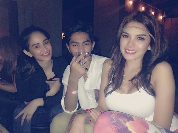 Unggah Foto Lama, Cantiknya Nikita Mirzani Awet Sejak Dulu
