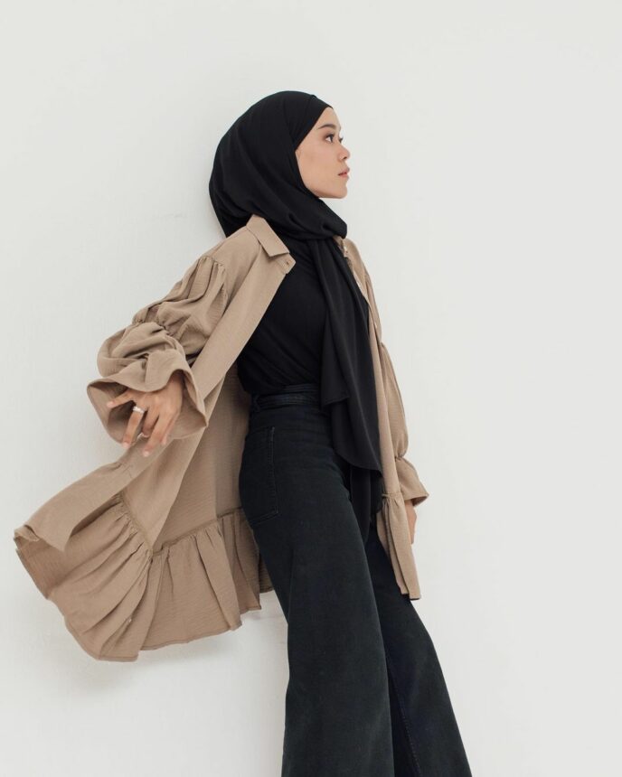 Pose Sakit Perut Ala Lesti Kejora Malah Terlihat Kece