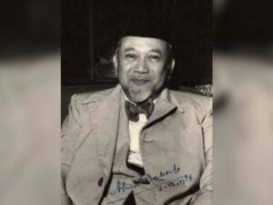 Achmad Soebardjo Djojoadisoerjo adalah Seorang tokoh pejuang kemerdekaan Indonesia, diplomat dan seorang Pahlawan Nasional Indonesia. Ia adalah Menteri Luar Negeri Indonesia yang pertama.