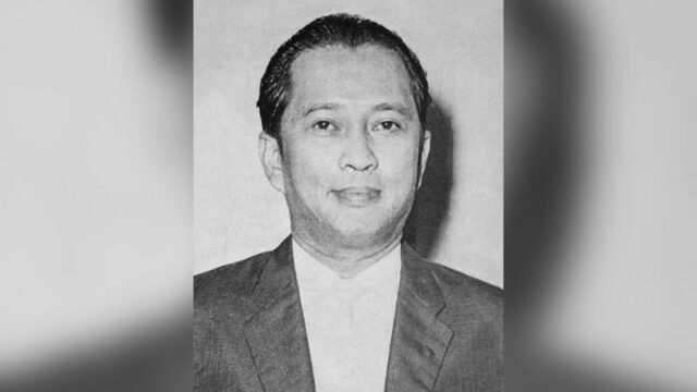 Kamus Sejarah Indonesia - Chaerul Saleh lahir di Sawahlunto, Sumatera barat pada 13 September 1916. Chaerul Saleh bersama dengan Adam Malik, Pandu Wiguna, dan Maruto Nitimihardjo bergabung dalam gerakan bawah tanah yang dipimpin Sutan Syahrir pada masa pendudukan Jepang.