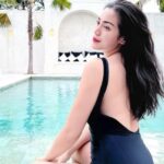 Jessica Iskandar belum lama ini mengunggah foto seksi di laman Instagram pribadinya @inijedar yang langsung tuai sorotan warganet.