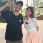 Artis pendatang baru Livy Renata akhir-akhir ini terlihat kerap bersama dengan komedian Nopek, cemistry mereka pun dinilai cocok hingga didiakan berjodoh.