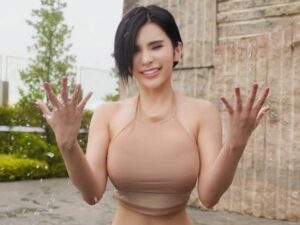 Artis Maria Vania curi perhatian warganet dengan unggahan foto seksinya di laman Instagram pribadinya pada Sabtu (08/10/2022).