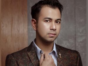 Raffi Ahmad sedang membuka lowongan kerja untuk menjadi asisten pribadinya, berikut ini kualifikasi syarat menjadi asistenya.