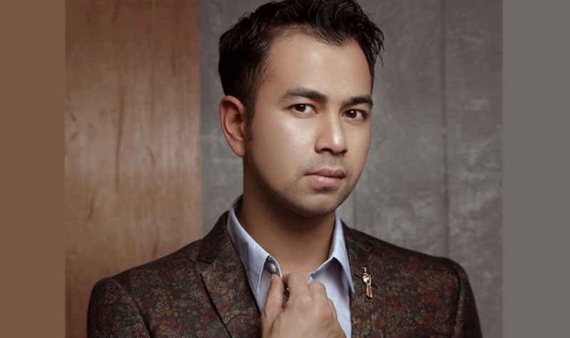 Raffi Ahmad sedang membuka lowongan kerja untuk menjadi asisten pribadinya, berikut ini kualifikasi syarat menjadi asistenya.