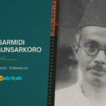 Sarmidi Mangunsarkoro adalah Menteri Pendidikan, Pengajaran, dan Kebudayaan dan salah satu tokoh yang berjasa dalam perkembangan pendidikan di Indonesia.