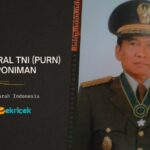 Jenderal TNI (Purn) Poniman, lahir di Surakarta, Jawa Tengah pada 18 Juli 1926, adalah seorang veteran militer yang memulai pendidikan militernya dengan bergabung dengan PETA pada 1944 dan menyelesaikan pendidikannya di SSKAD V Bandung pada 1956 dan Seskoad Bandung pada 1964.