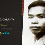 Kirdjomulyo adalah Sastrawan yang lahir di Yogyakarta pada tahun 1930 dan meninggal di Yogyakarta 19 Januari 2000.