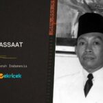Assaat atau Assaat Datuak Mudo adalah Presiden Republik Indonesia pada pemerintahan Republik di Yogyakarta. Lahir di Dusun Pincuran Landai, Kubang Putiah, Banuhampu, Agam, Sumatera Barat, 18 September 1904, meninggal di Jakarta, 16 Juni 1976. Ia juga pernah menjabat sebagai Menteri Dalam Negeri Indonesia.