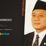 Harmoko adalah mantan ketua DPR/MPR dan Menteri Penerangan. Ia lahir di Nganjuk, 7 Februari 1939. Harmoko mengawali kariernya sebagai wartawan dan kartunis di Harian Merdeka dan Majalah Merdeka pada 1960. Setahun kemudian Harmoko bersama beberapa orang rekannya mendirikan Harian Pos Kota.