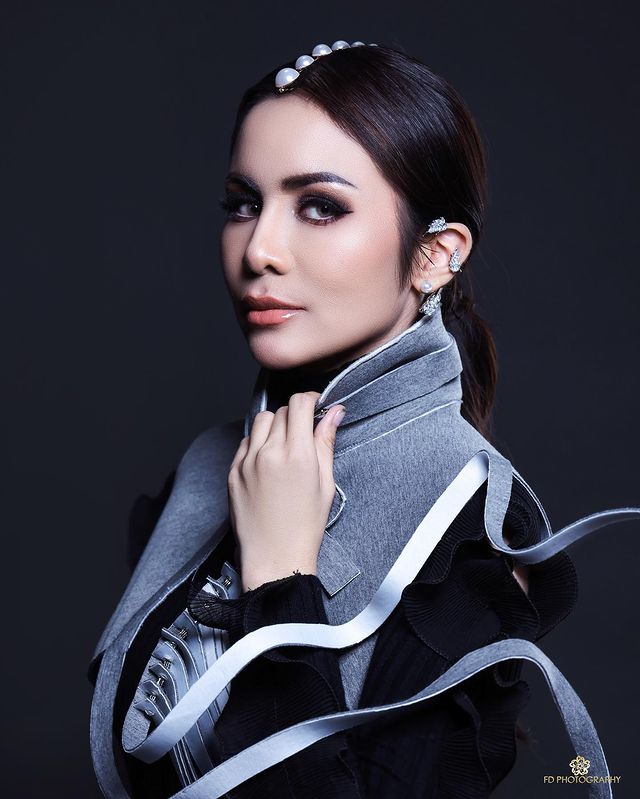 Intip Gaun Cantik Momo Geisha, Anggun Hingga Dewasa