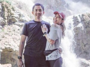 Cekricek.id - Ayu Dewi lebih memilih untuk diselingkuhi daripada harus berselingkuh. Presenter cantik itu merasa tak ingin menanggung dosa jika harus memilih berselingkuh. Namun, dalam hal memaafkan Ayu akan memberikan syarat berupa harta benda seandainya sang suami berselingkuh dan ingin meminta kembali.