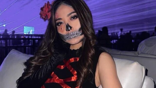 Cantiknya Natasha Wilona saat party Halloween, padahal sudah memakai make up yang bertemakan seram namun tetap saja terlihat cantik.