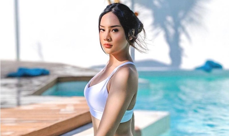 Anya Geraldine Minta Foto yang Ini Jangan di Zoom, Pokoknya Dimohon Jangan