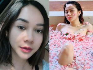 Cekricek.id - Kali ini foto selfie yang diunggah Aura Kasih justru disebut netizen begitu mirip dengan sosok Denise Chariesta