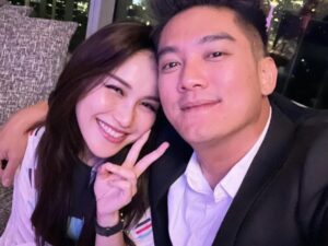 Cekricek.id - Ternyata Ayu Ting Ting dan Boy William sempat tidak bertegur sapa selama 4 tahun lamanya, dikarenakan alasan ini
