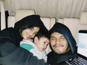 Cekricek.id - Sebagai seorang fotogenik, Fuji tidak pernah gagal dalam merombak penampilan Thariq Halilintar, terlihat makin cakep