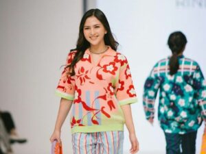 Cekricek.id - Kali ini artis cantik Jessica Mila dipuji wajah cantiknya dinilai awet muda. Sekaligus juga gak pernah berubah, malah makin awet muda
