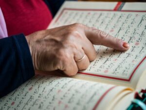 Cekricek.id - Cara Mudah Menghafal Al-Qur’an dan Cara Agar Tidak Lupa