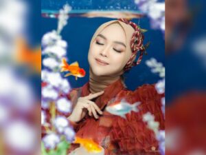 Cekricek.id - Berita mengejutkan datang dari selebgram sekaligus juga youtuber ternama Ria Ricis. Karena ternyata akun YouTubenya justru diretas