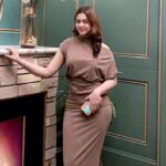 Seornag gadis cantik asal Kendari ini rela terbang ke Jakarta hanya untuk bertemu dengan pengacara Hotman Paris, ingin menjadi asprinya?