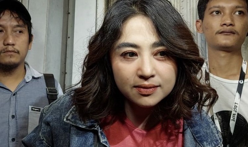 Dewi Perssik berhasil menjebloskan pelaku yang menfitnahnya, pelaku kini hanya bisa menyesali perbuatannya dan menerima akibatnya.