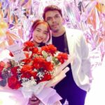Cekricek.id - Thariq Halilintar dengan terang-terangan memberikan hadiah berupa cincin sebagai bukti pengikat Fuji.