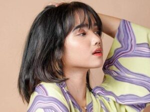 Fuji belum lama ini membuat pengakuan yang mengejutkan publik perihal jalinan asmaranya yang konon kabarnya tidak direstui oleh keluarganya.