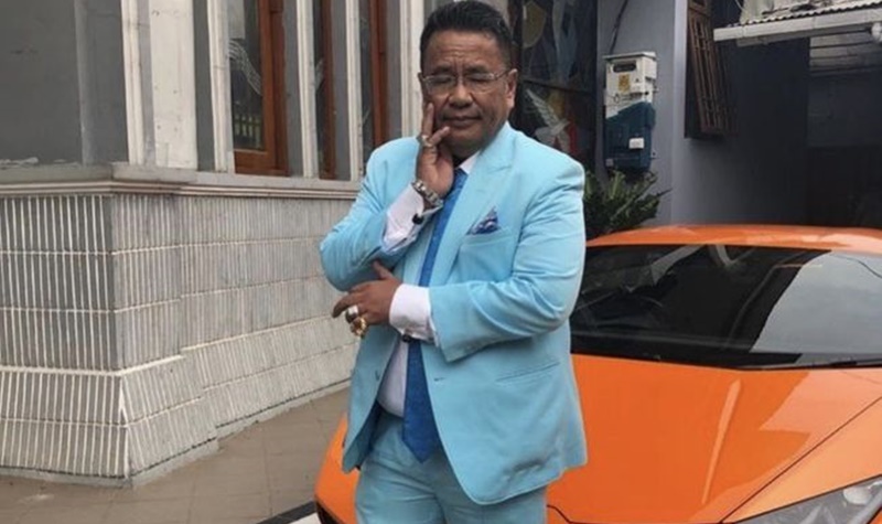 Hotman Paris Dekati DJ Cantik di Atas Panggung, Netizen: Makin Tua Makin Meresahkan