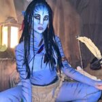 Lucinta Luna belum lama ini berhasil jadi sorotan publik dengan outfitnya yang memakai kostum Avatar di halloween party, Kamis (03/11/2022).