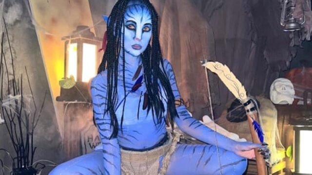 Lucinta Luna belum lama ini berhasil jadi sorotan publik dengan outfitnya yang memakai kostum Avatar di halloween party, Kamis (03/11/2022).