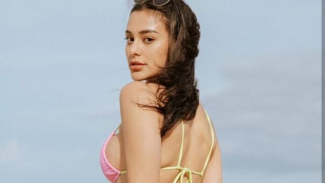 Nora Alexandra belum lama ini hebohkan jata maya dengan unggahan di laman Instagram pribadinya yang memakai bikini seksi saat di tepi pantai.