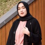 Ririe Fairus menjawab pertanyaan netizen soal dirinya yang akan menikah lagi setelah beberapa tahun bercerai dengan Ayus Sabyan.