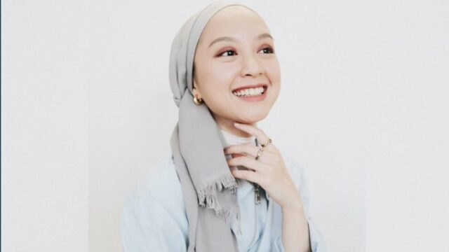 Cekricek.id - Influencer Gita Savitri akhir-akhir ini banyak menuai kontroversi. Setelah pendapatnya soal feminisme dan pembelaan hak LGBT, yang terbaru dia membalas komentar netizen dengan hinaan yang menohok.