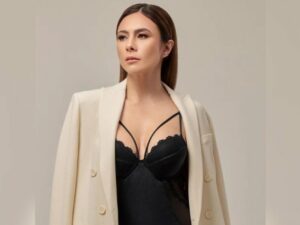 Cekricek.id - Wulan Guritno memang tak pernah gagal membuat mata para lelaki terbelalak. Selain karena kecantikan dan pesonanya yang luar biasa, dia juga kerap berpenampilan seksi. Tentu saja hal itu juga menjadi salah satu hal yang membuat banyak orang salah fokus.