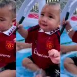 Cekricek.id - Si Kecil Rayyanza baru-baru ini sukses menghebohkan para penggemar tim sepak bola Manchester United alias MU. Hal itu tak lain karena unggahan terbaru yang dibagikan oleh akun TikTok resmi tim sepak bola yang terkenal dengan jersei merahnya itu.