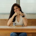 Cekricek.id - Sosok selebgram ternama Atien Simon kembali mengunggah sebuah foto yang viral di sosial media. Malah mirip Wulan Guritno
