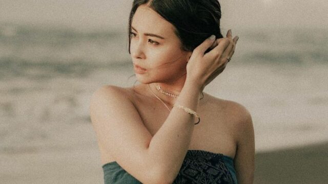 Cekricek.id - Dari segi penampilan Ayushita kini terlihat jauh lebih feminim dan juga cetar. Yuk intip sejumlah potret cetarnya