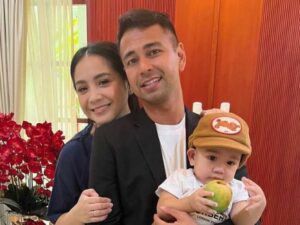 Cekricek.id - Raffi Ahmad diketahui telah mempersiapkan sebuah kamar baru untuk seorang bayi. Padahal rumah mewah tersebut baru saja jadi