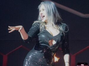 Cekricek.id - Banyak dari netizen memberikan pujian jika bentuk tubuh DJ Katty Butterfly semakin montok, area sensitifnya nongol bikin salfok