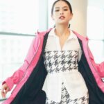 Cekricke.id - Lagi-lagi pose daripada Maudy Ayunda dipuji terlalu perfect oleh netizen serta disebut mirip dengan idol Korea, saking cantiknya