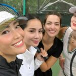 Cekricek.id - Penampilan daripada Nagita Slavina serta rekan-rekannya dipuji banyak netizen. Begitu bening tanpa make up saat olahraga