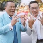 Cekricek.id - Kali ini Ridwan Kamil membuat netizen jadi ngakak dikarenakan seolah tak ingin kalah dari Hotman Paris, sama-sama adu berlian