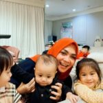 Cekricek.id - Mama Rieta ternyata begitu antusias jika anak-anaknya, Nagita dan Caca Tengker memiliki banyak anak, begini katanya